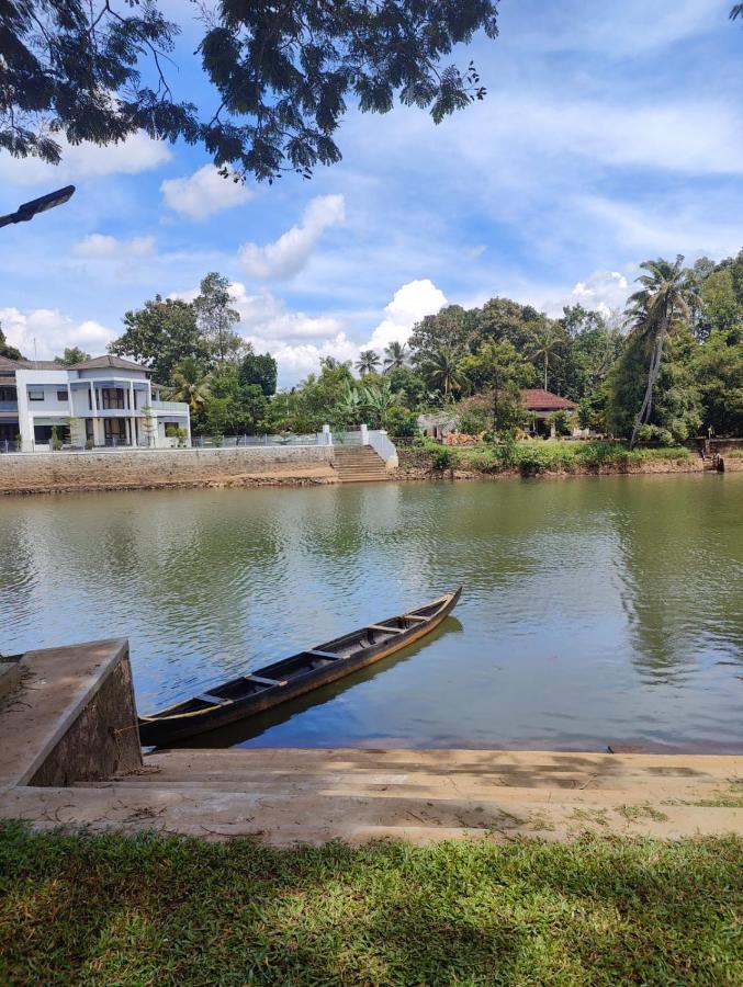 Akkara Homestay & Ayurveda Kottayam Extérieur photo