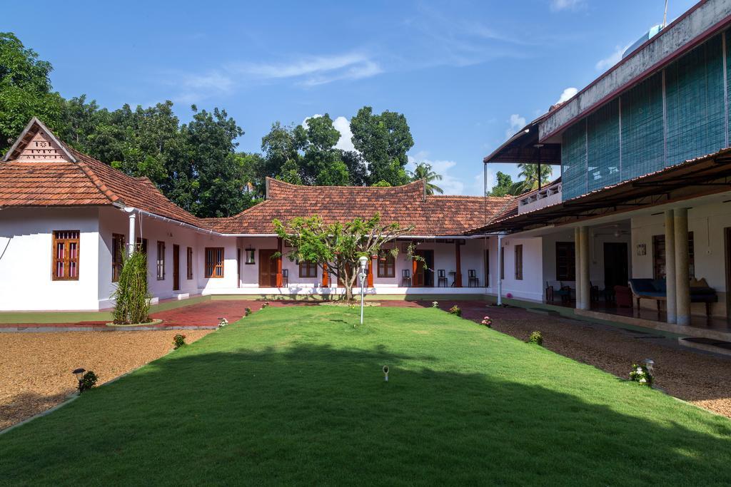 Akkara Homestay & Ayurveda Kottayam Extérieur photo